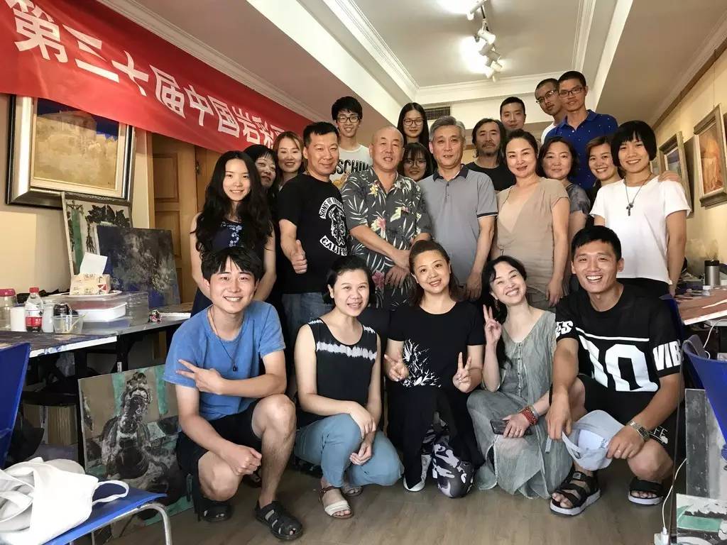 文化部艺术发展中心第三十一届中国岩彩画高级研究班报名开始联系