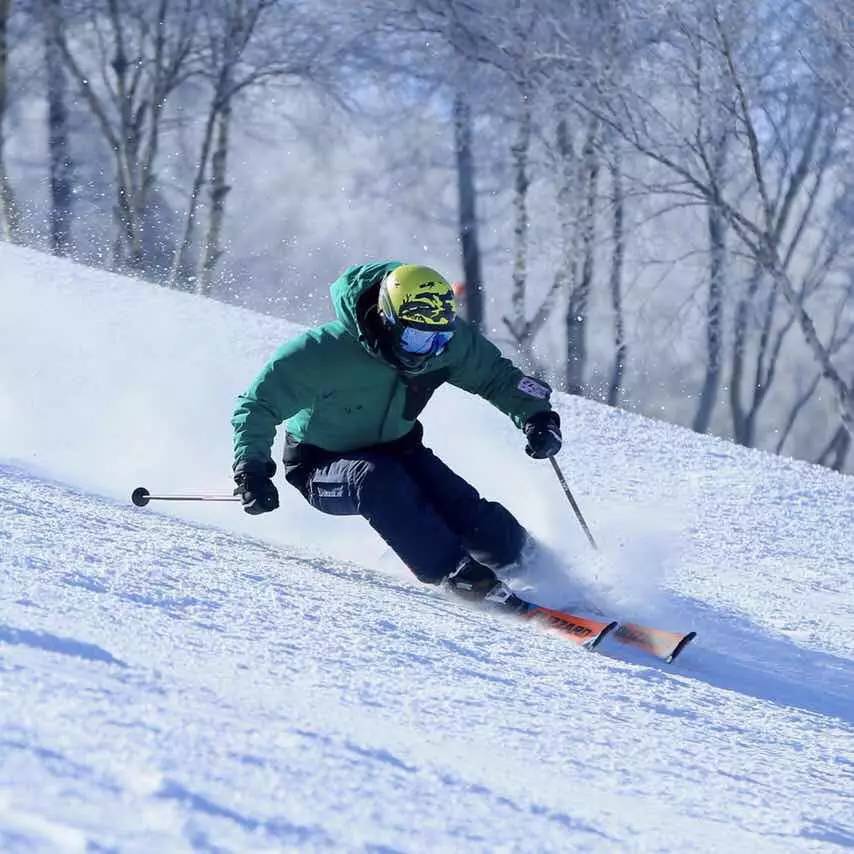 王曉飛[skicat滑雪]新西蘭nzsia指導員skicat創始人雙版超級發燒友