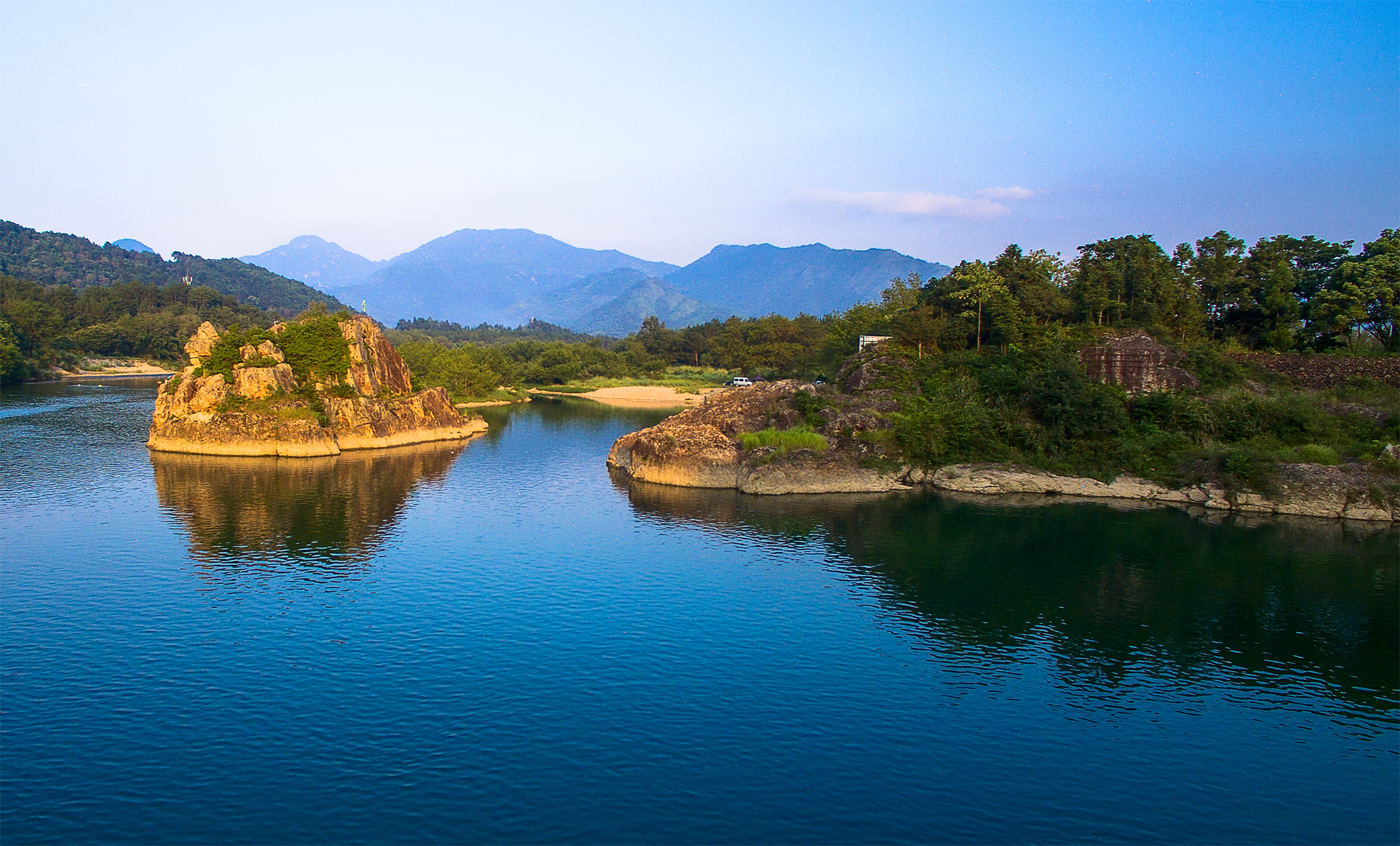 这里被誉为“中国第一水”，风景堪比九寨沟，美翻了！_楠溪江