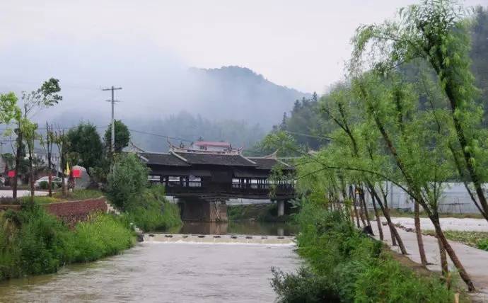 大田縣桃源鎮藍玉村鄉村旅遊基本形成接待能力走進藍玉村,村裡按照