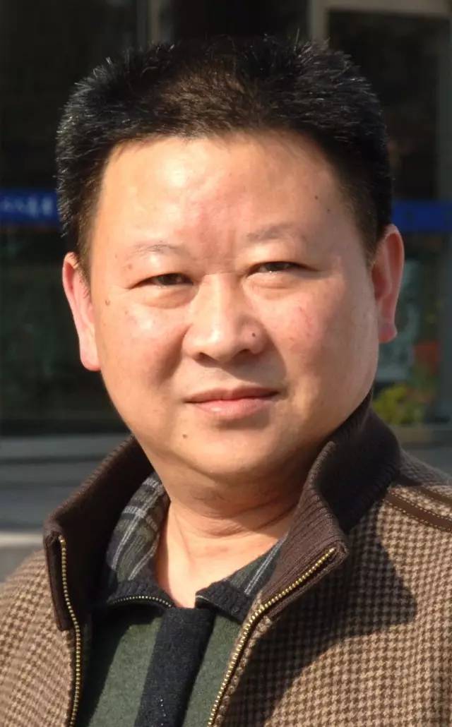 主任 徐山金 山东省胶州市殡仪馆馆长 孙庆驰