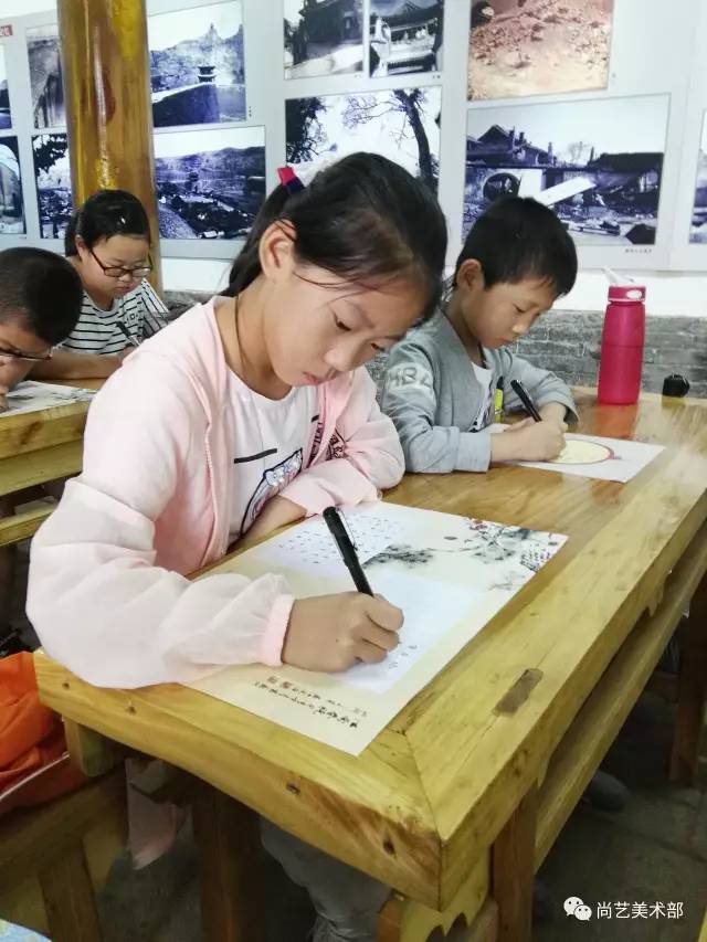 头条静乐县这些师生们冒雨前行走进静乐县岑山书院他们