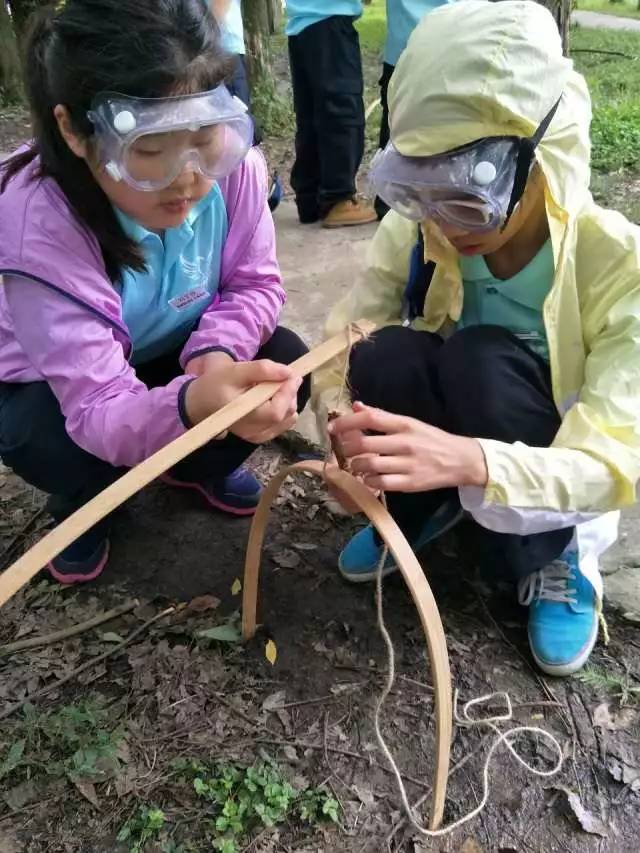 【荒島獵人三日營】湖畔小島化身獵人營地,自制弓箭彈弓,捕魚做網!