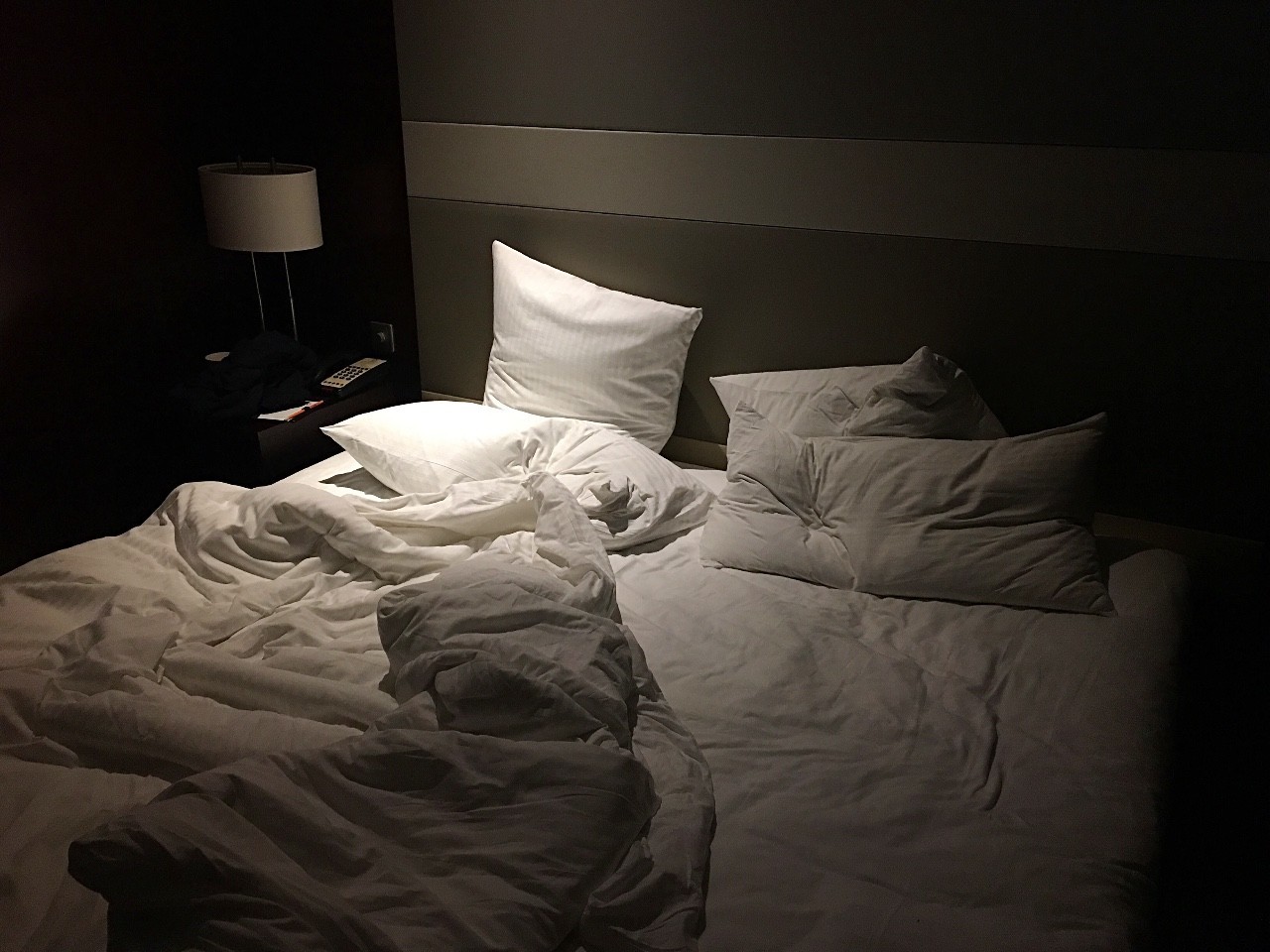 酒店睡过的房间图片图片