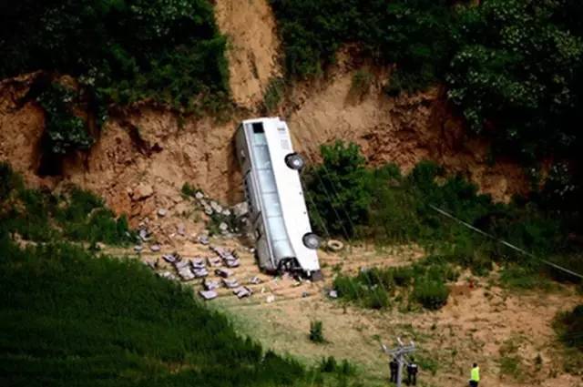 秦岭隧道车祸图片