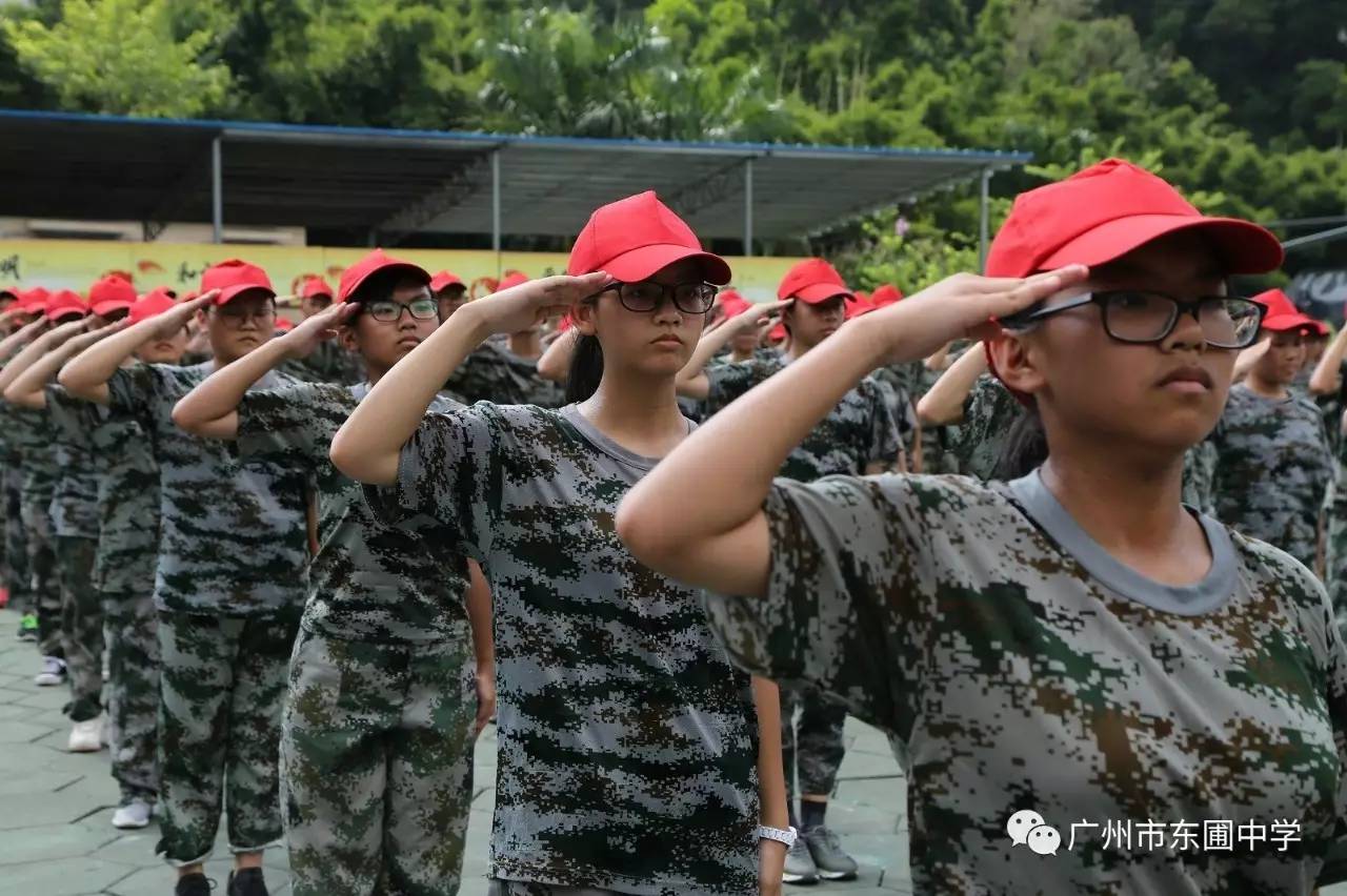 惠来粤东中学军训图片