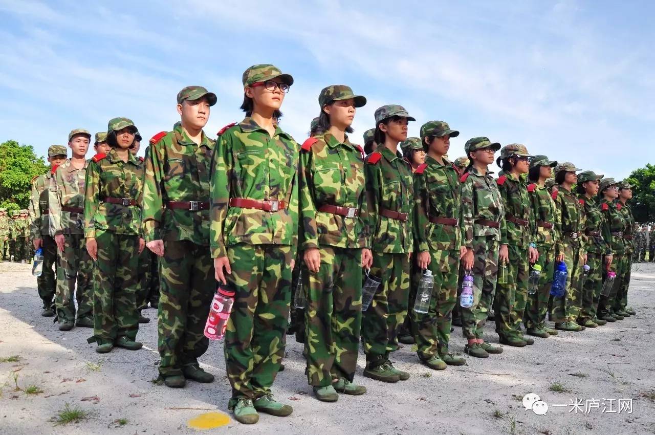 廬江縣白山鎮某學校一18歲學生因站軍姿暈倒,被送到縣中醫院急救中心