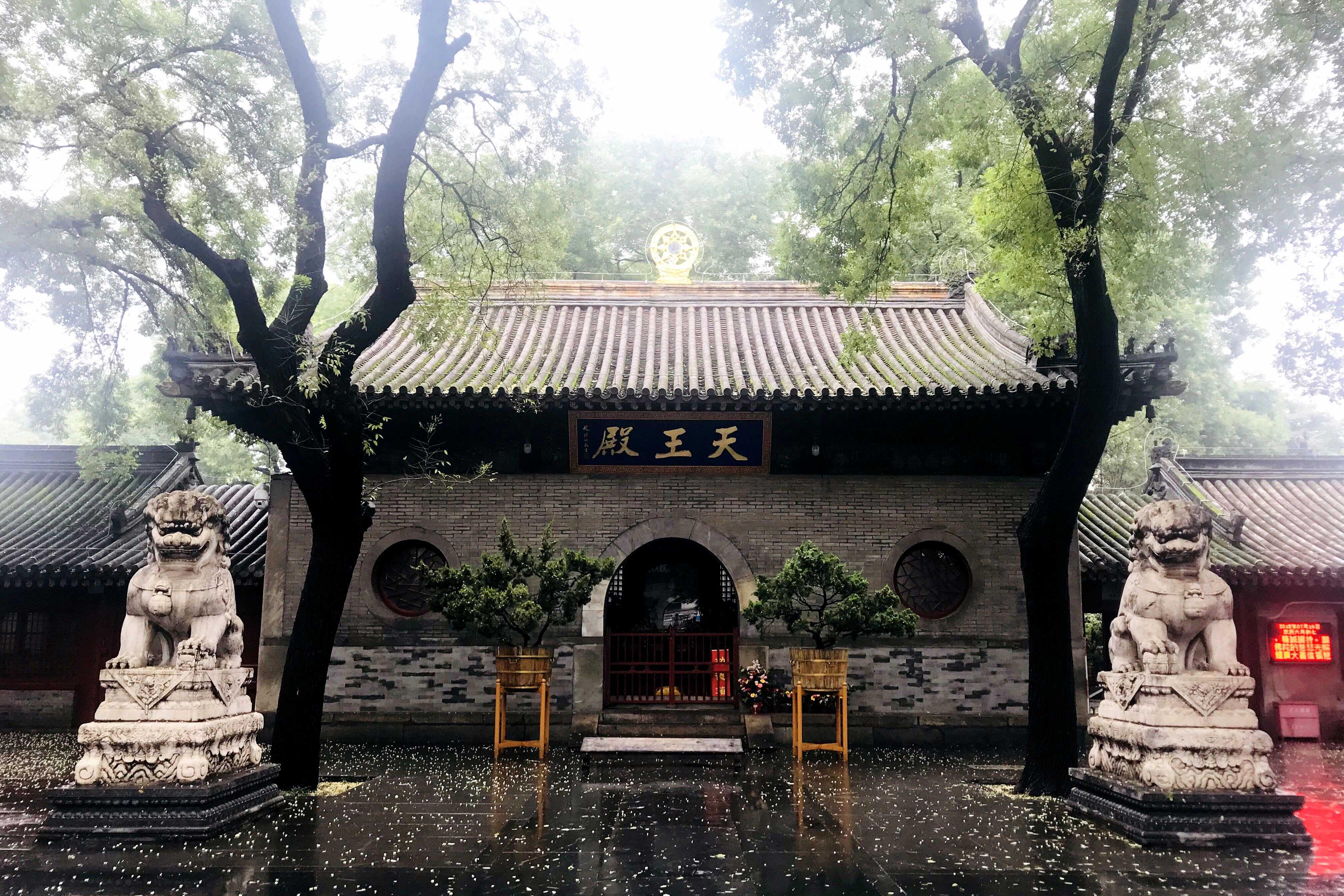 广济寺佛像图片